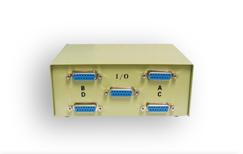 4-Way DB15 Manual Data Switch